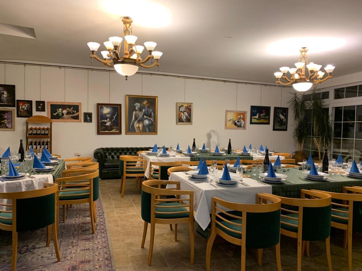 Antik Hotel Sofia Litomysl Ngoại thất bức ảnh