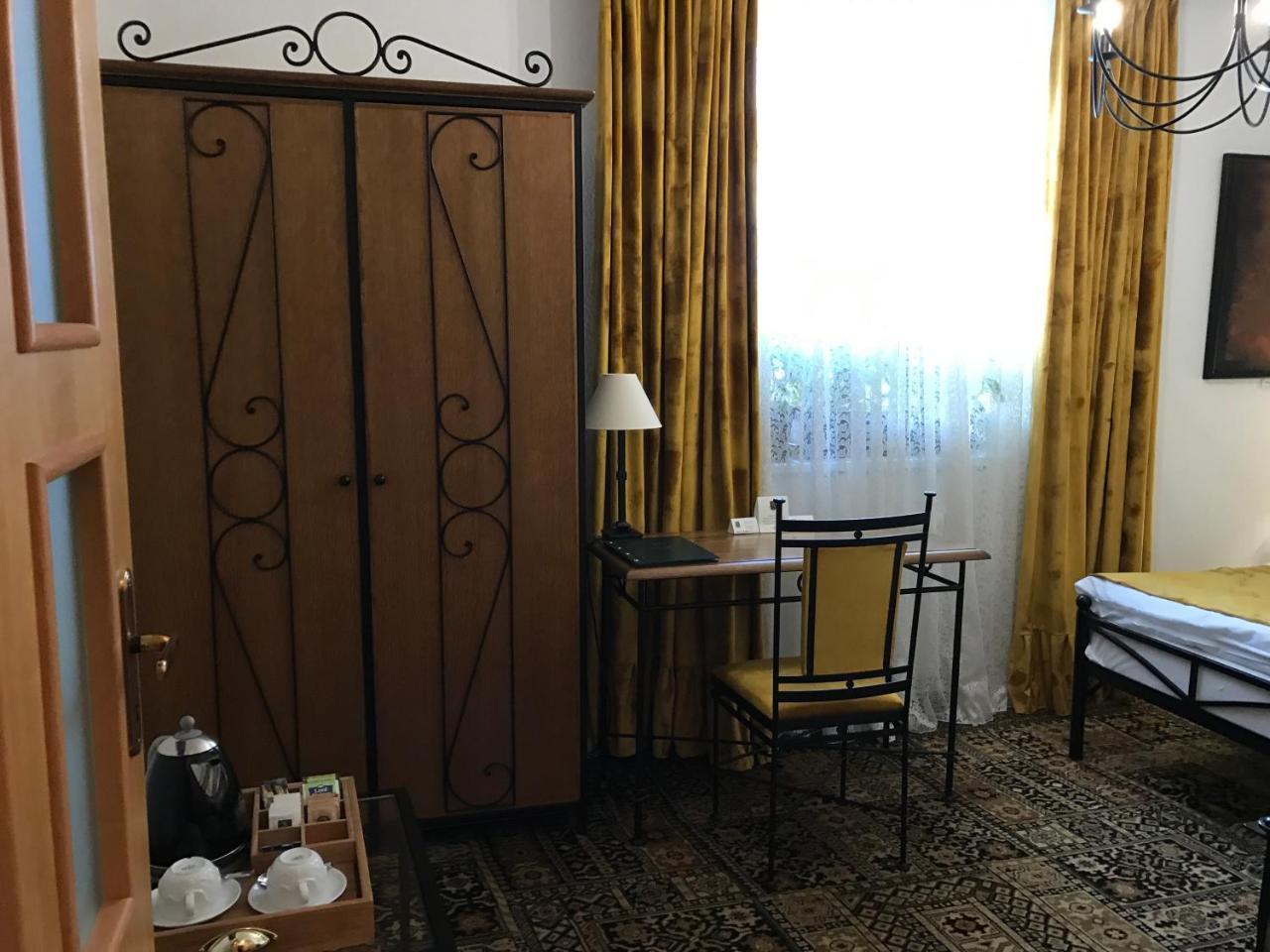 Antik Hotel Sofia Litomysl Ngoại thất bức ảnh